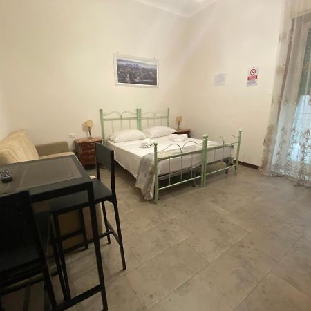Casa Giulia Bed & Breakfast Наполи Екстериор снимка