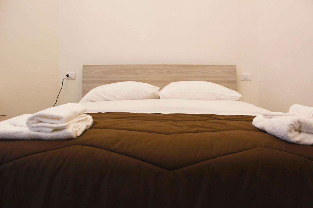Casa Giulia Bed & Breakfast Наполи Екстериор снимка